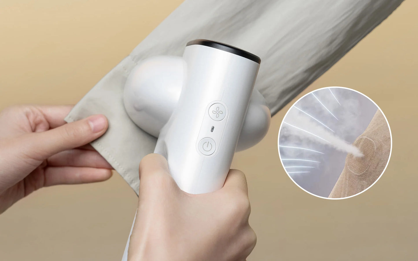 Plancha de vapor portátil con succión automática para ropa.