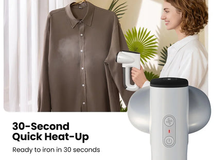 Plancha de vapor portátil con succión automática para ropa.